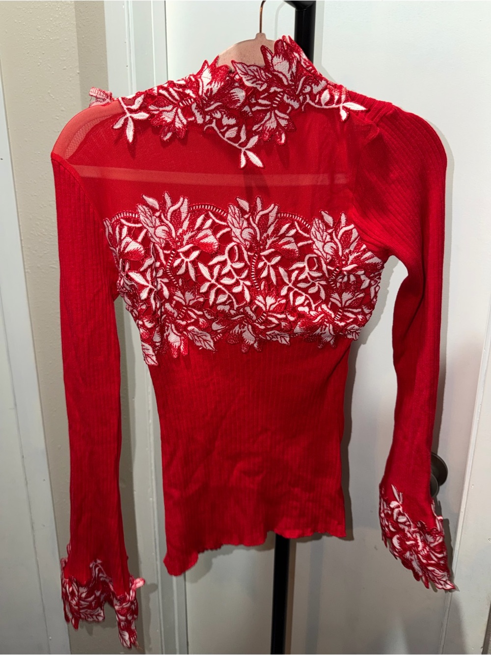 VENUS Red Floral Embroidered Mesh Long Sleeve Top Women’s Small NWOT